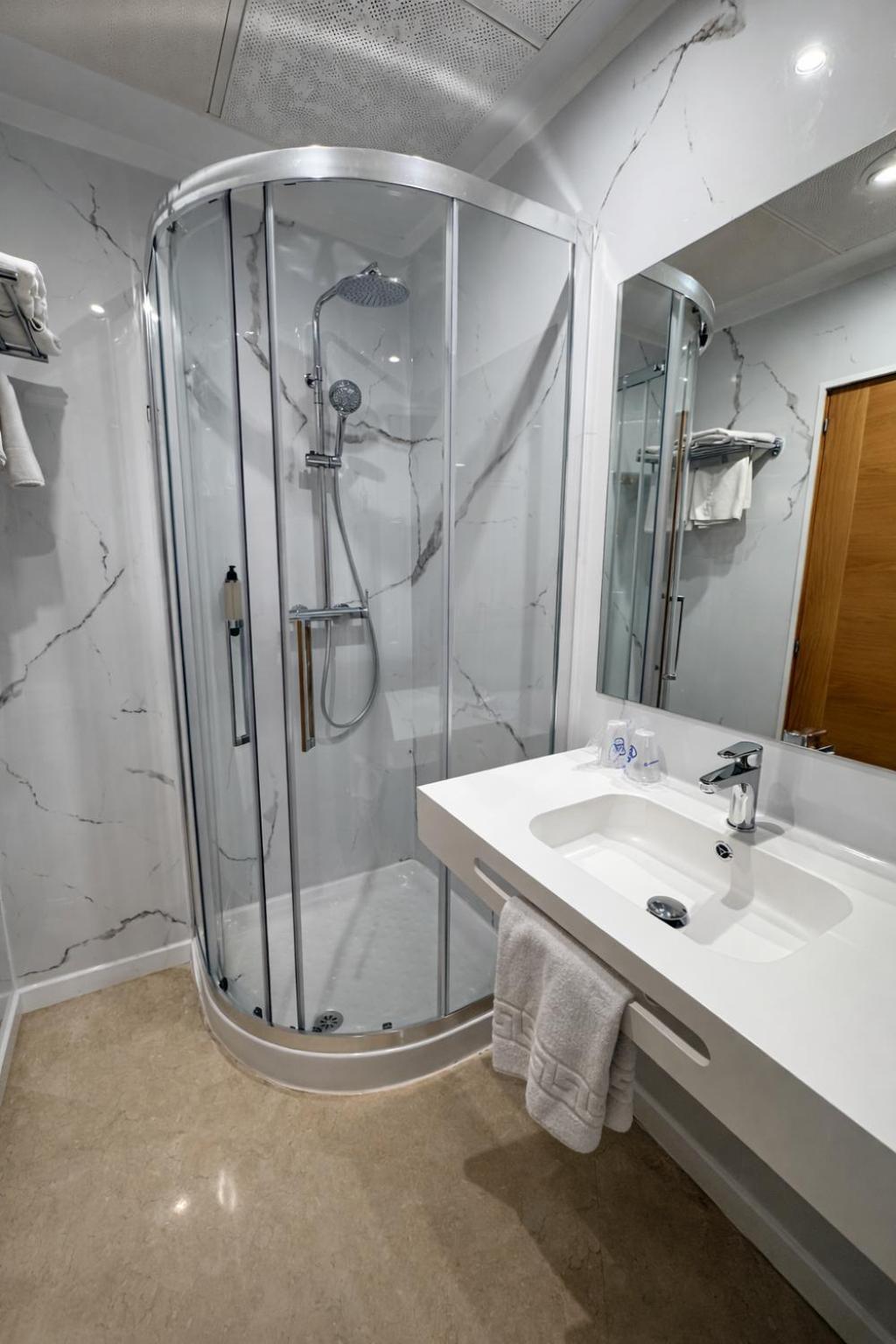 Economy Double Room,1742660742:JPEG